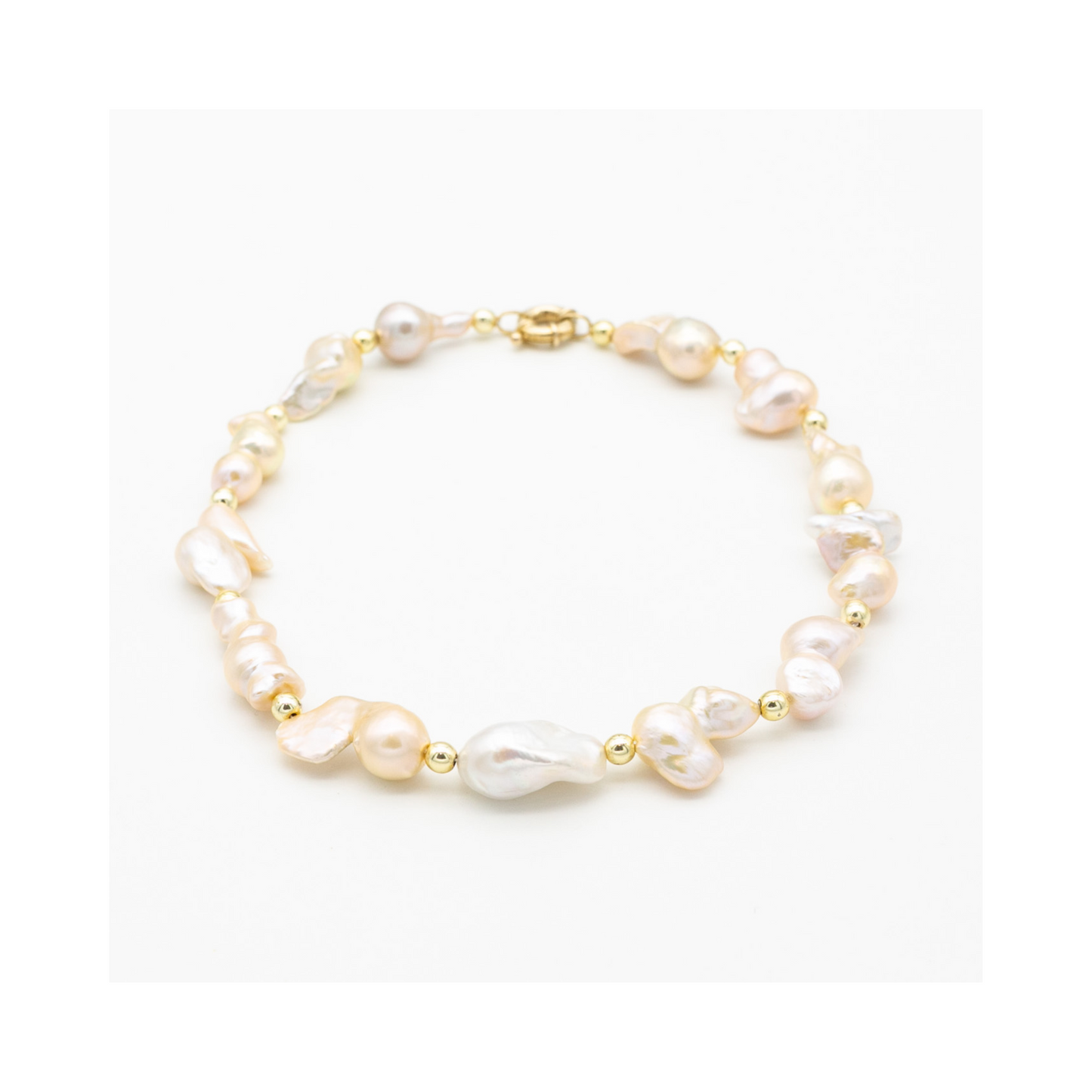 Baroque Peachy White Necklace