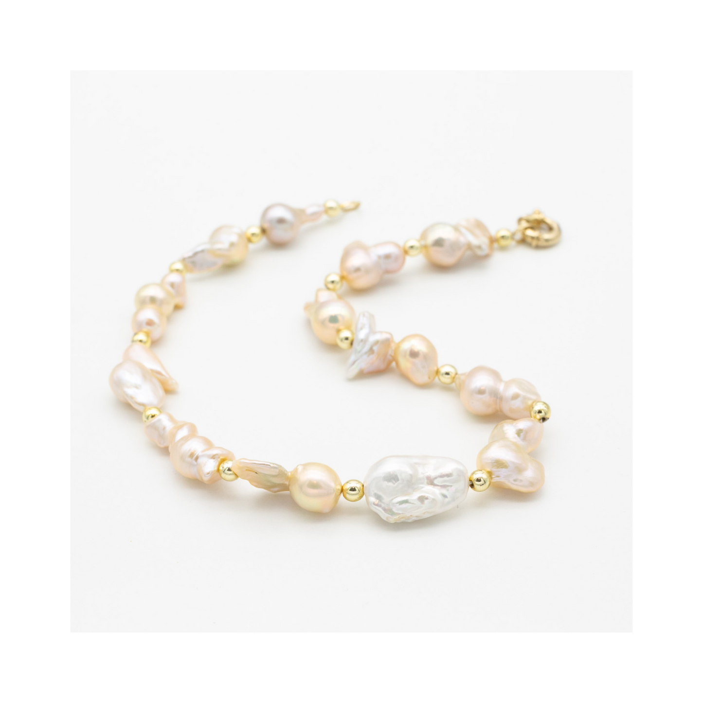 Baroque Peachy White Necklace